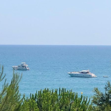 Chalet Cap Salou Villa Exterior photo